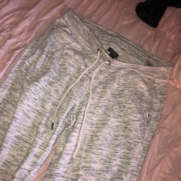Grey/white roots track pants - Picture 1 of 3